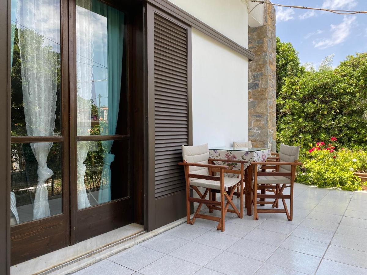 Apartamento Eratous Seaside House Varnavas Exterior foto