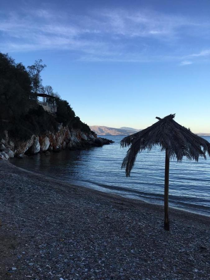 Apartamento Eratous Seaside House Varnavas Exterior foto