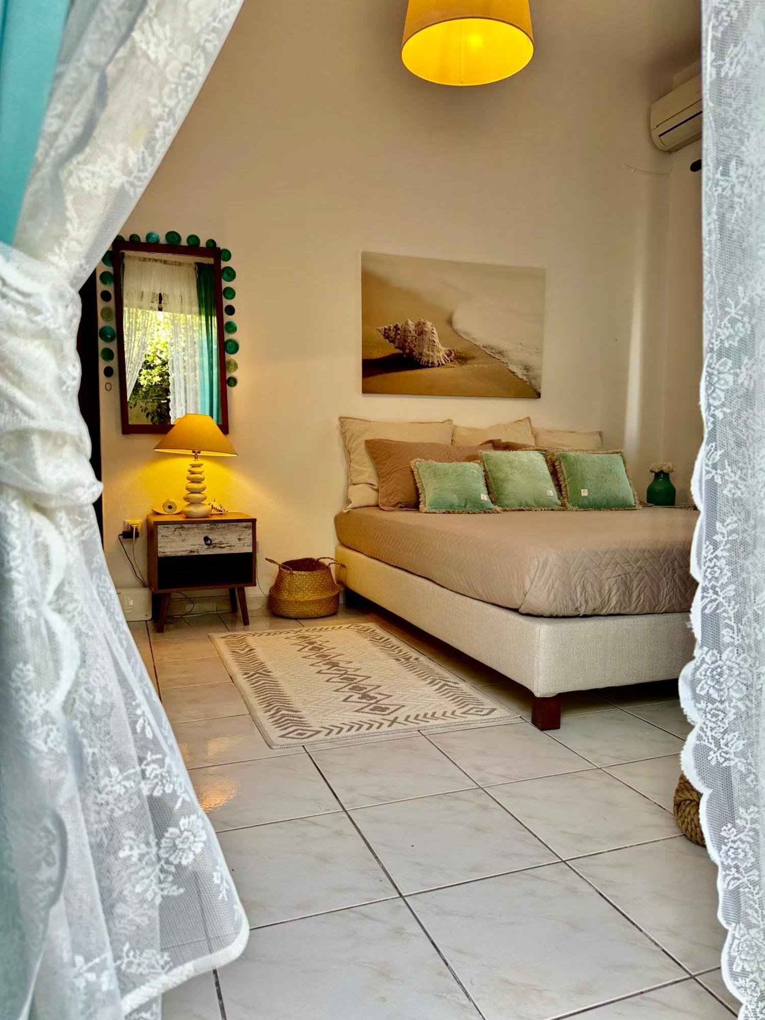 Apartamento Eratous Seaside House Varnavas Exterior foto